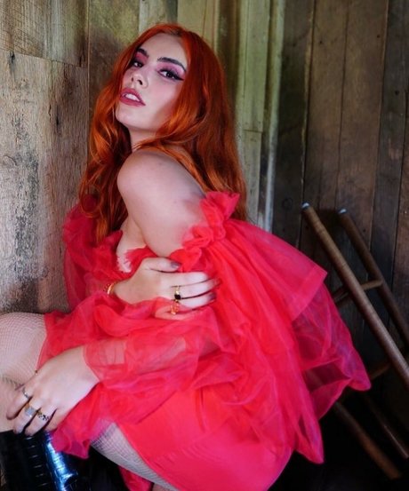 Alicia Atout modelo erótico imagen