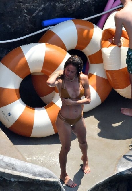 Brooke Burke haut modèle photo