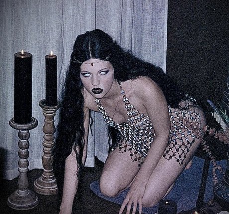 Emma Karla Peet art star du porno collection