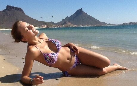 Angelique Boyer star du porno xxx galeries