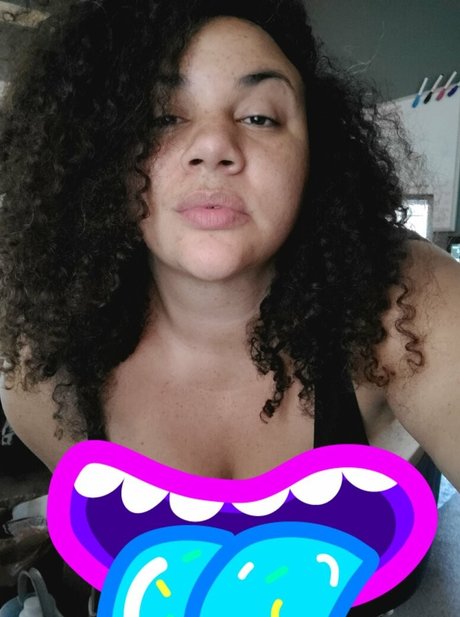 Beigewunder modelo desnudo fotos