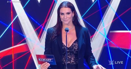 Stephanie McMahon nude actress photo