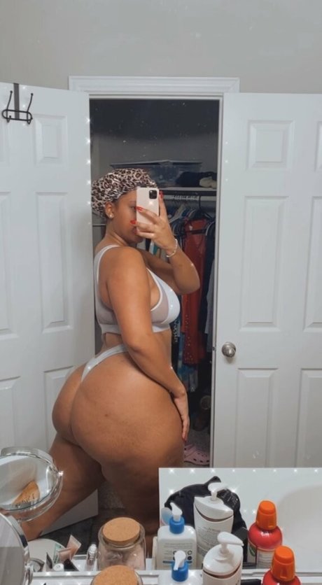 Jayymo erotic model picture