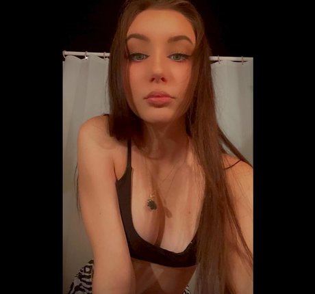 amirastar212 nude star galleries