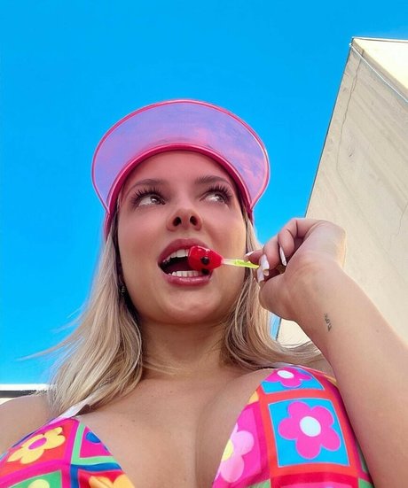 Carol Bresolin estrella erótica galerías