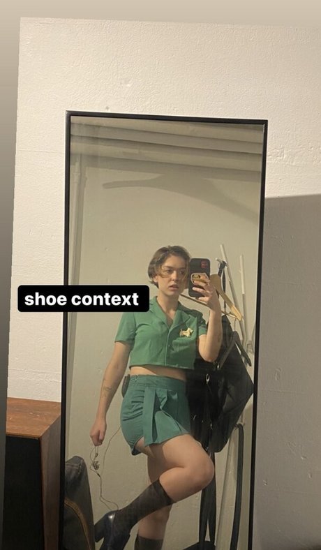 Snailmail beautiful actress photo