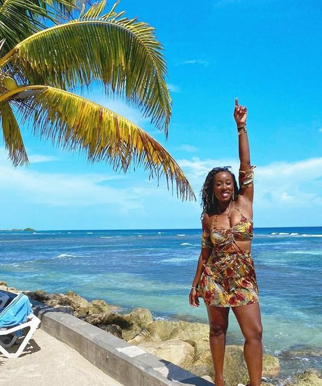 Scarlette Douglas sexe star archive