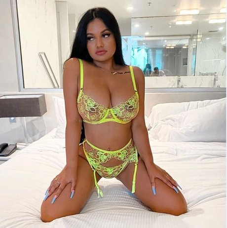 Ari Kumar pornstar free galleries