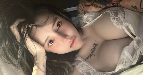 Truong Kha Tran porn model pic