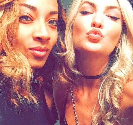 Casi Davies estrella caliente galerías