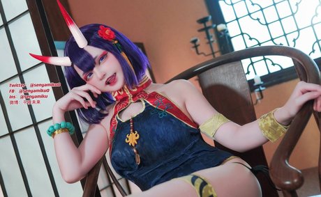 SenyaMiku star du porno galerie