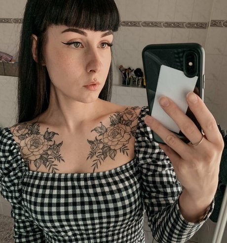 romisu modèle sexy des photos