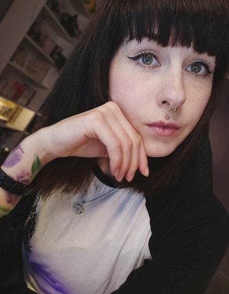 romisu actriz libre galería