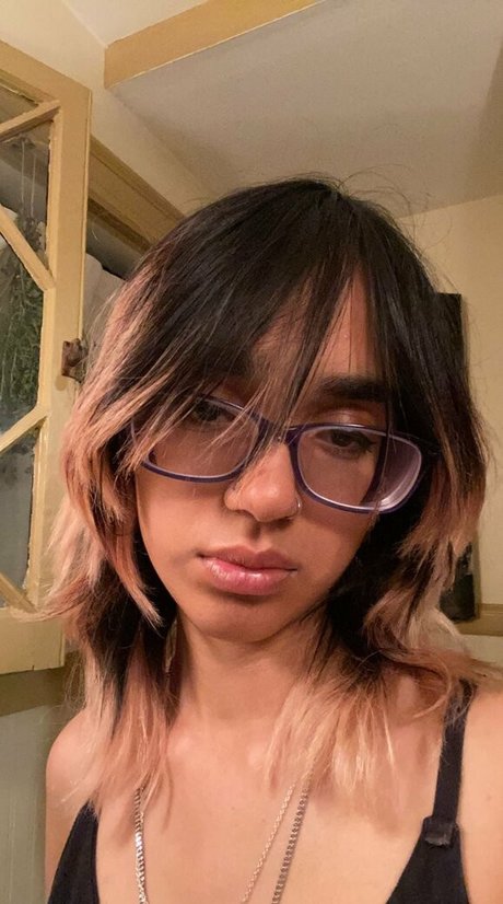 angelsmoonbeam modelo pornografico galerías