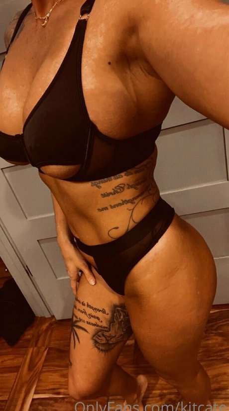 it kit modelo pornografico galerías