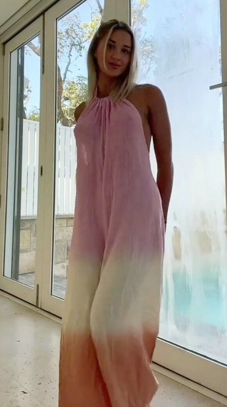 Lily Bowman star adult picture