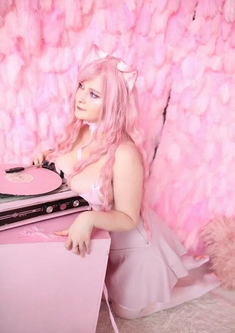 Nika Kotova modèle artistique archive