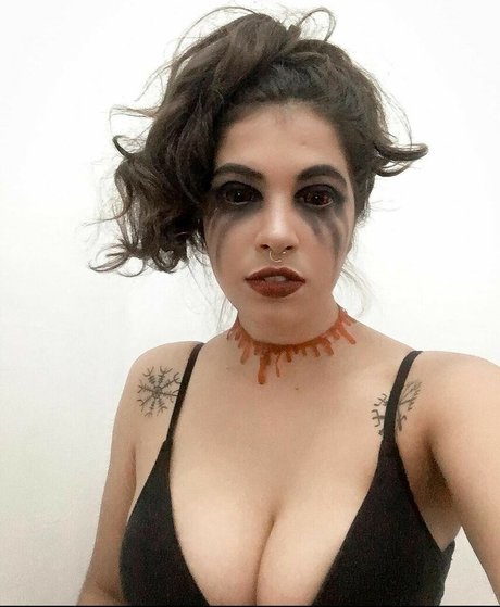 BolinhoSelvagem nude model pic