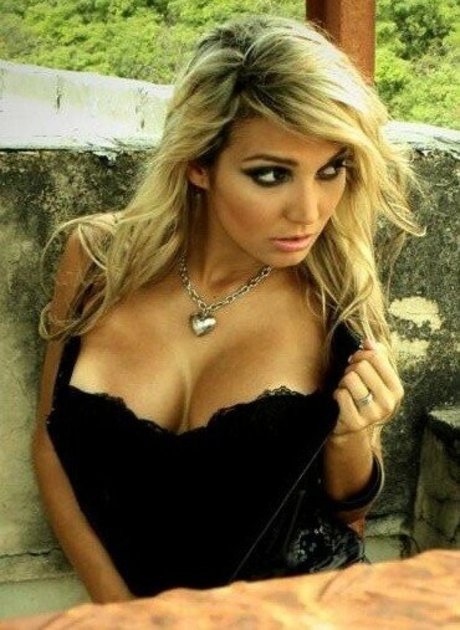 Monica Campagnuolo modèle photos