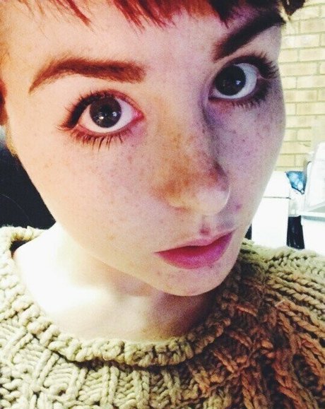 Leahloveschief hermosa modelo imagen