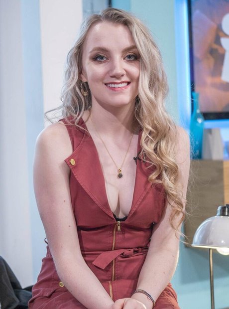 Evanna Lynch estrella xxx imagen