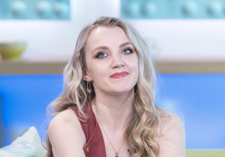 Evanna Lynch estrella del sexo foto