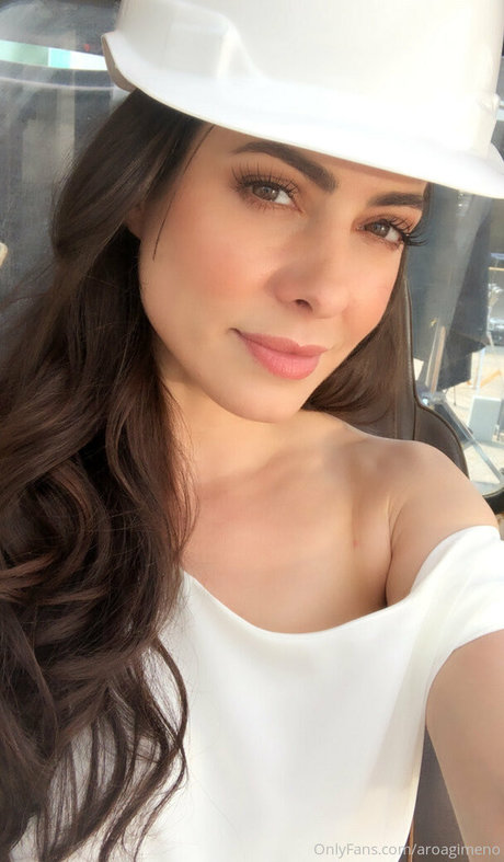 Aroa Gimeno modèle de haute qualité image