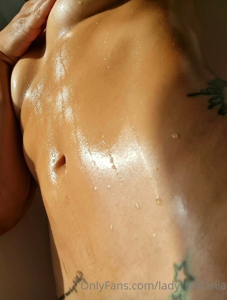 Helenacostelo modelo de alta calidad imágenes