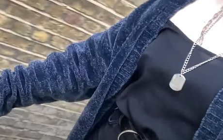 Aayley art modèle archive