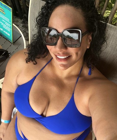 Lina Fanene actriz erótica fotos