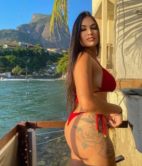 Isabelle Costa pornstar naked photo