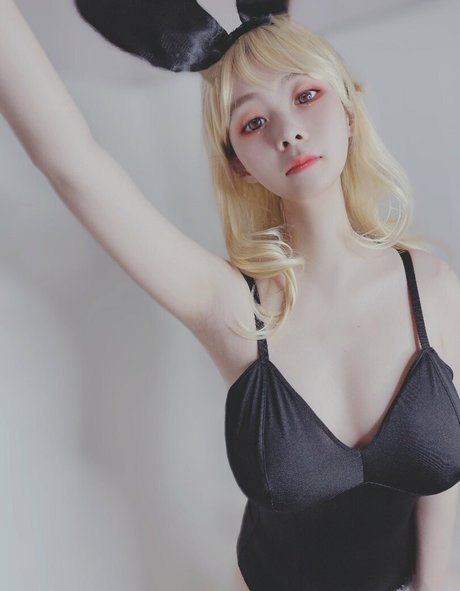 Xiao Tun Shen pornographic star pics