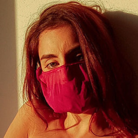 Auromineo actrice sexy images