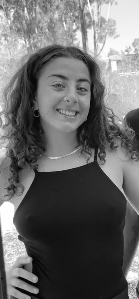 Eda Atilla exclusive model picture