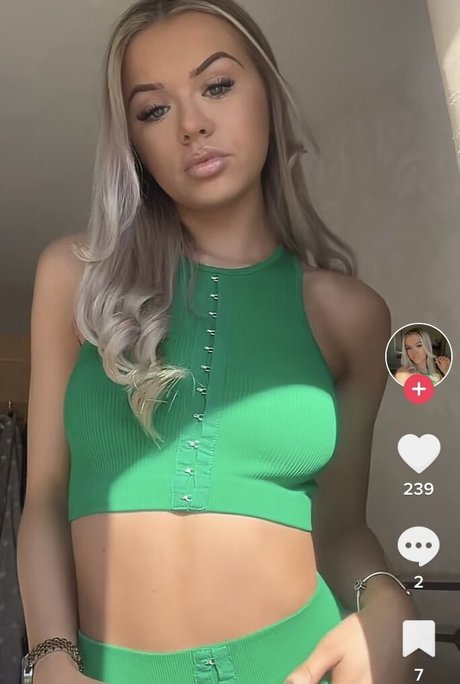 Hollyxfoster actrice hd des photos