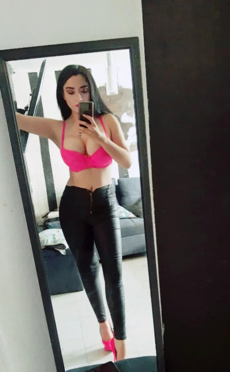 Paulette Somarriba actriz adulta imágenes