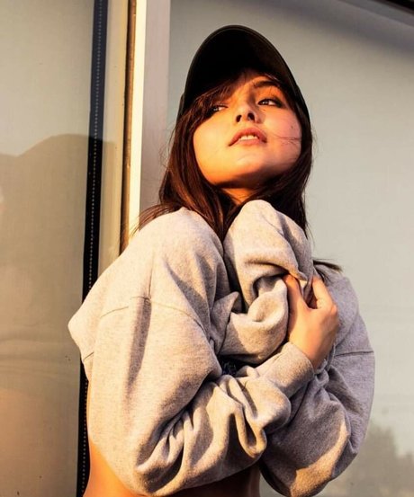 Sarah Carlos actrice exclusive galeries