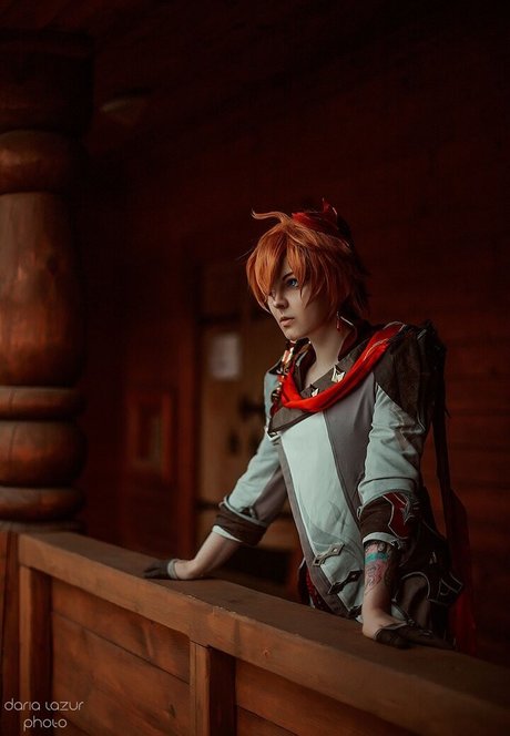 Bizarre Deer estrella desnuda galerías