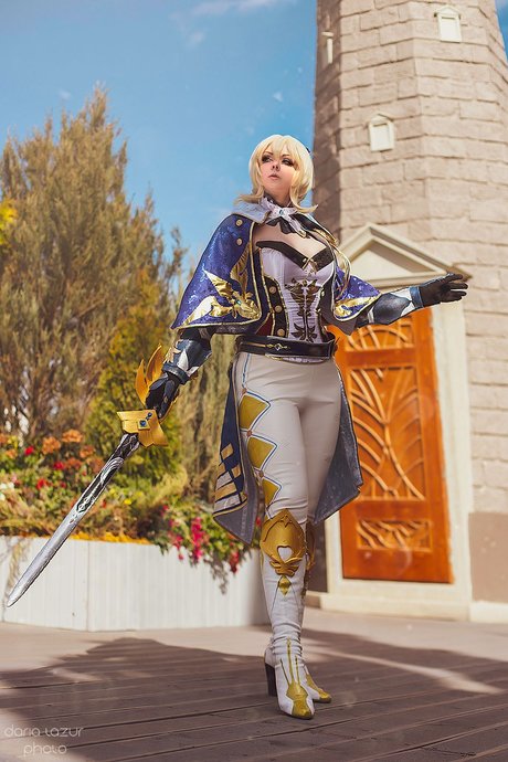 Bizarre Deer étoile exclusive photo