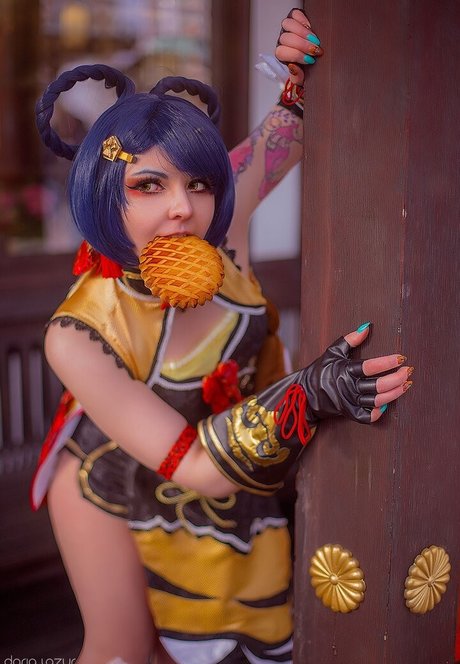 Bizarre Deer estrella porno caliente fotos