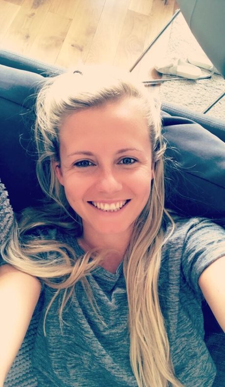 Julia Simic model pretty picture