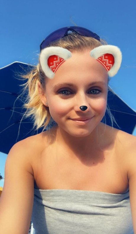Julia Simic best star pic
