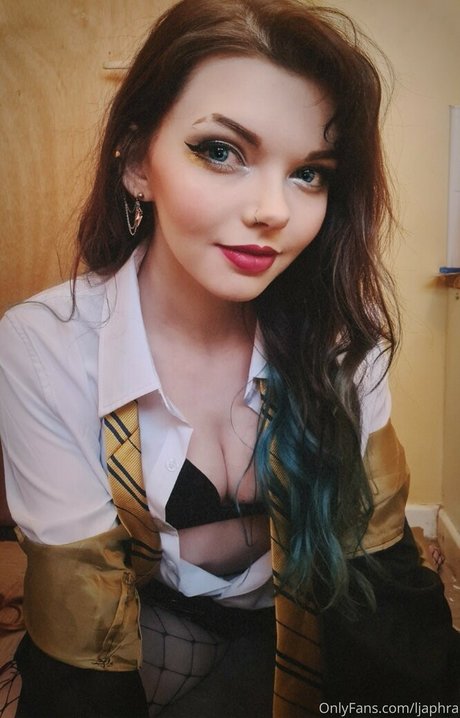 Ljaphra nude pornstar image