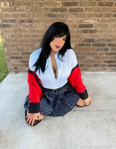 Gabby Zombie estrella superior archivo