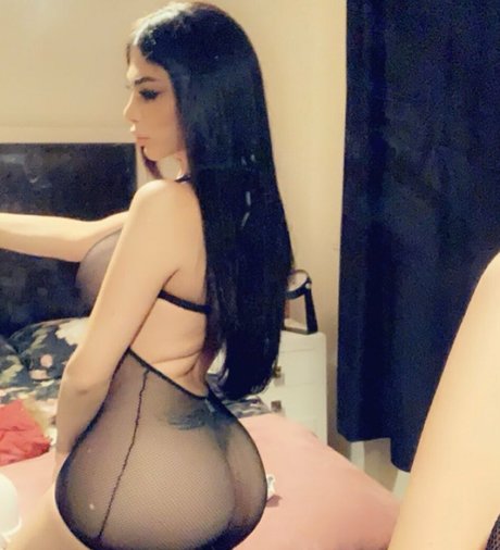 TS Nour pornstar exclusive images