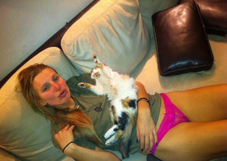 Sesil Karatantcheva pretty model gallery