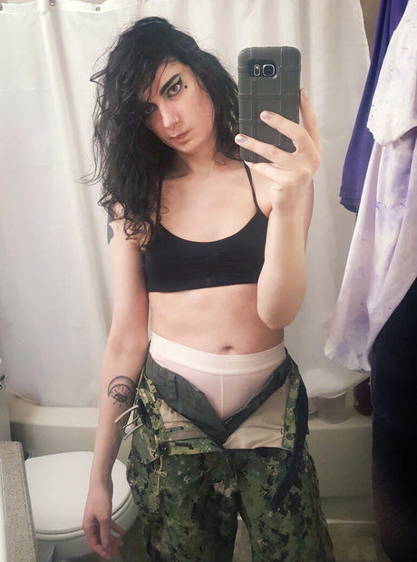 Tacticool Girlfriend pornstar sexy pic