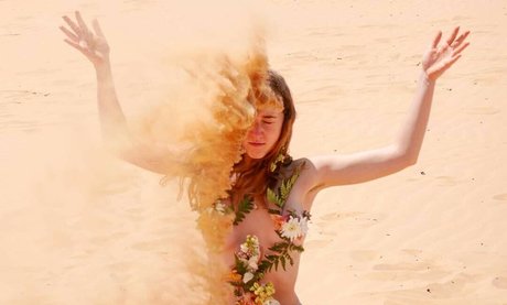 Maya Gott actrice de nus galeries