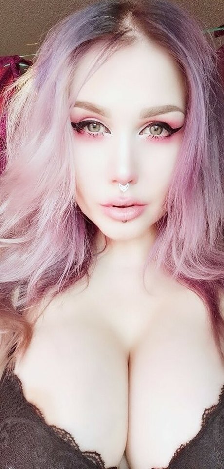 blackthornwitch modèle sexy images