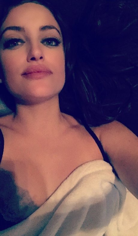 Solo para fanáticos de los huesos propensos porno gratis foto